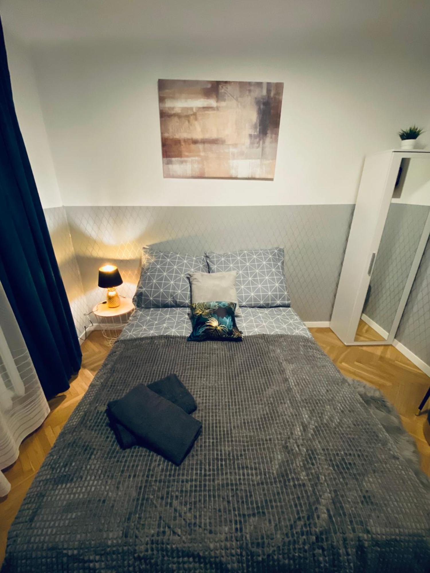 Clicktheflat Karmelicka Apart Rooms Warsaw Luaran gambar